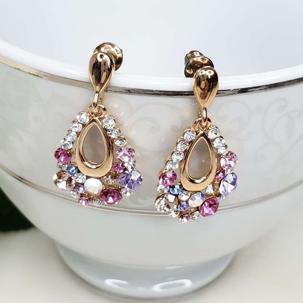 Fashion jewelry earrings